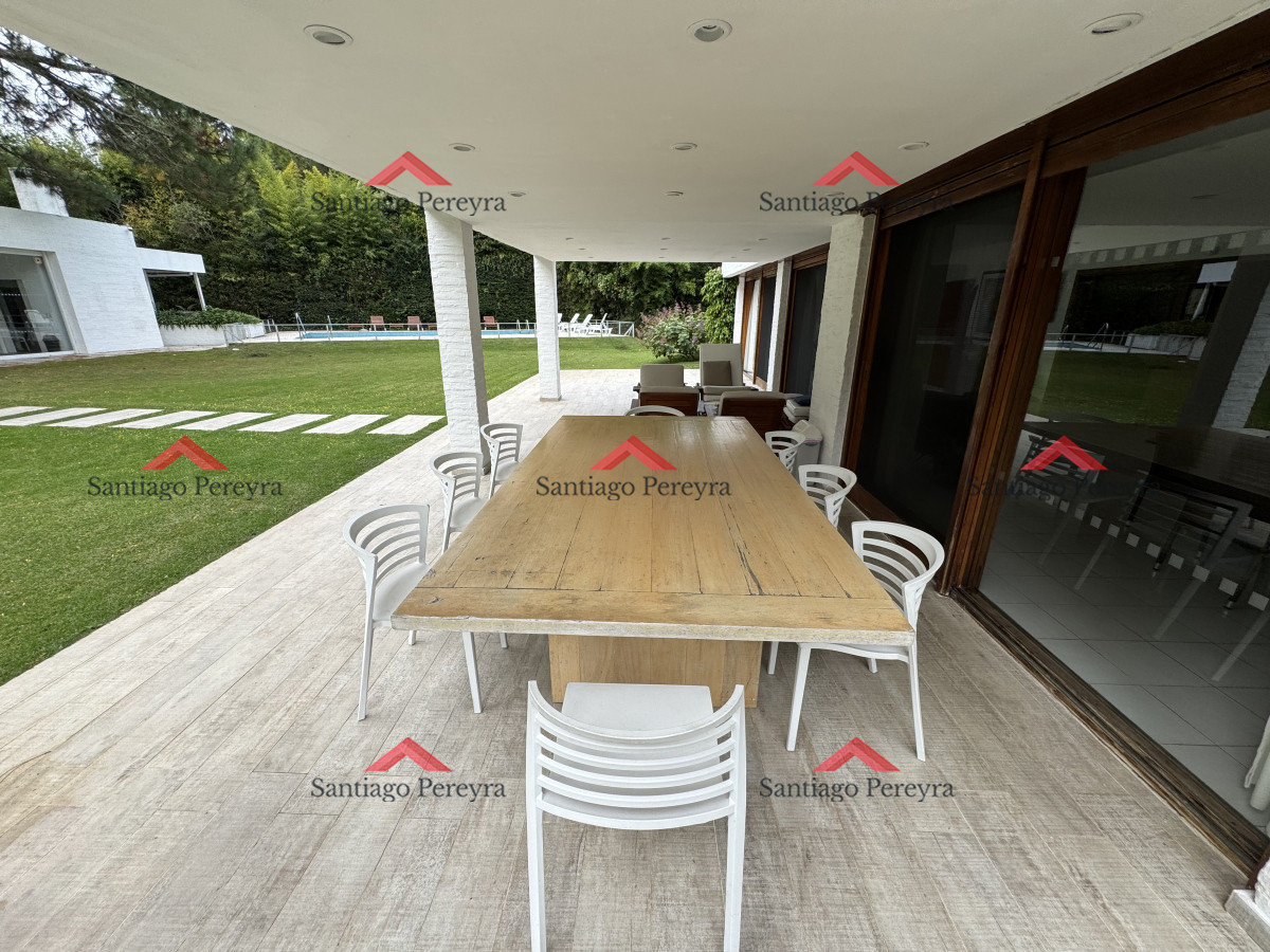 Casa ID.16595 - Casa de categoría en venta en Golf, mas de 3500 m2 de terreno