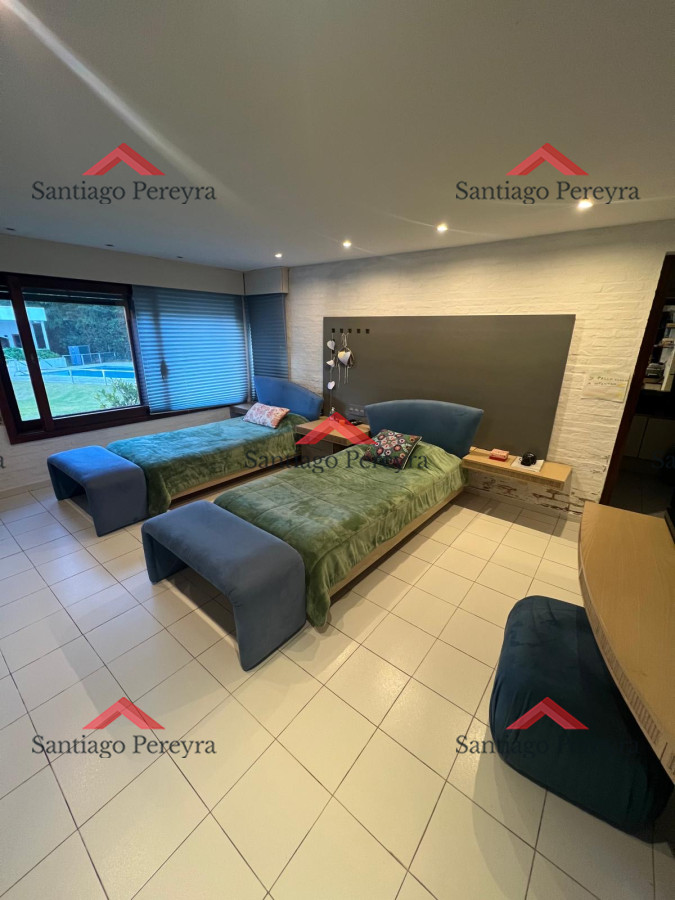 Casa ID.16595 - Casa de categoría en venta en Golf, mas de 3500 m2 de terreno