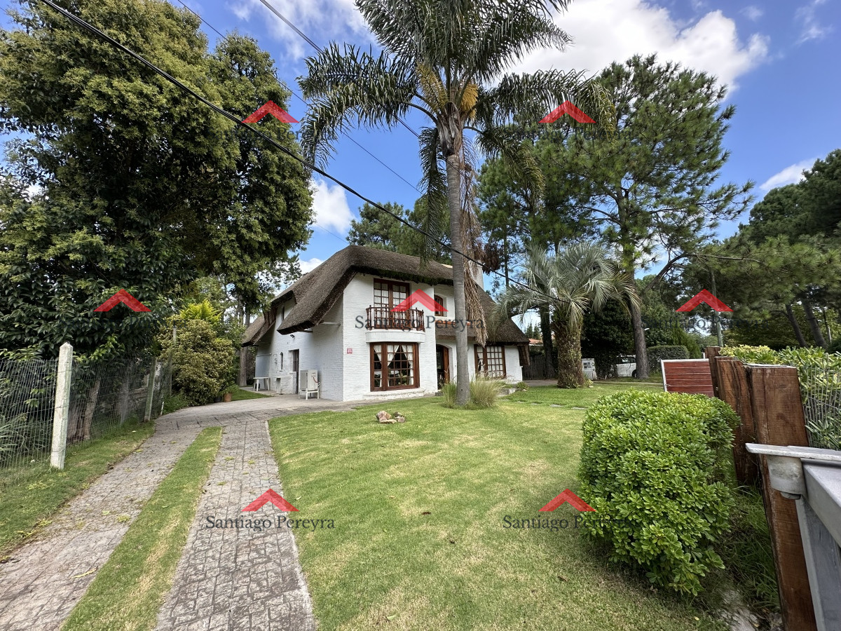 Casa ID.14974 - Muy buen chalet en venta en Pinares 