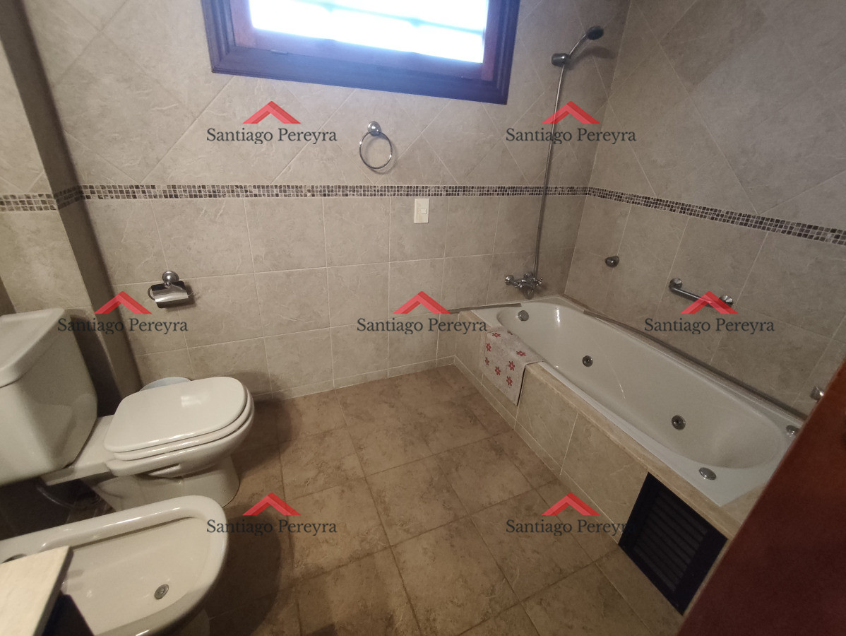 Casa ID.16701 - Casa 4 Dormitorios en alquiler temporal 200 metros del mar