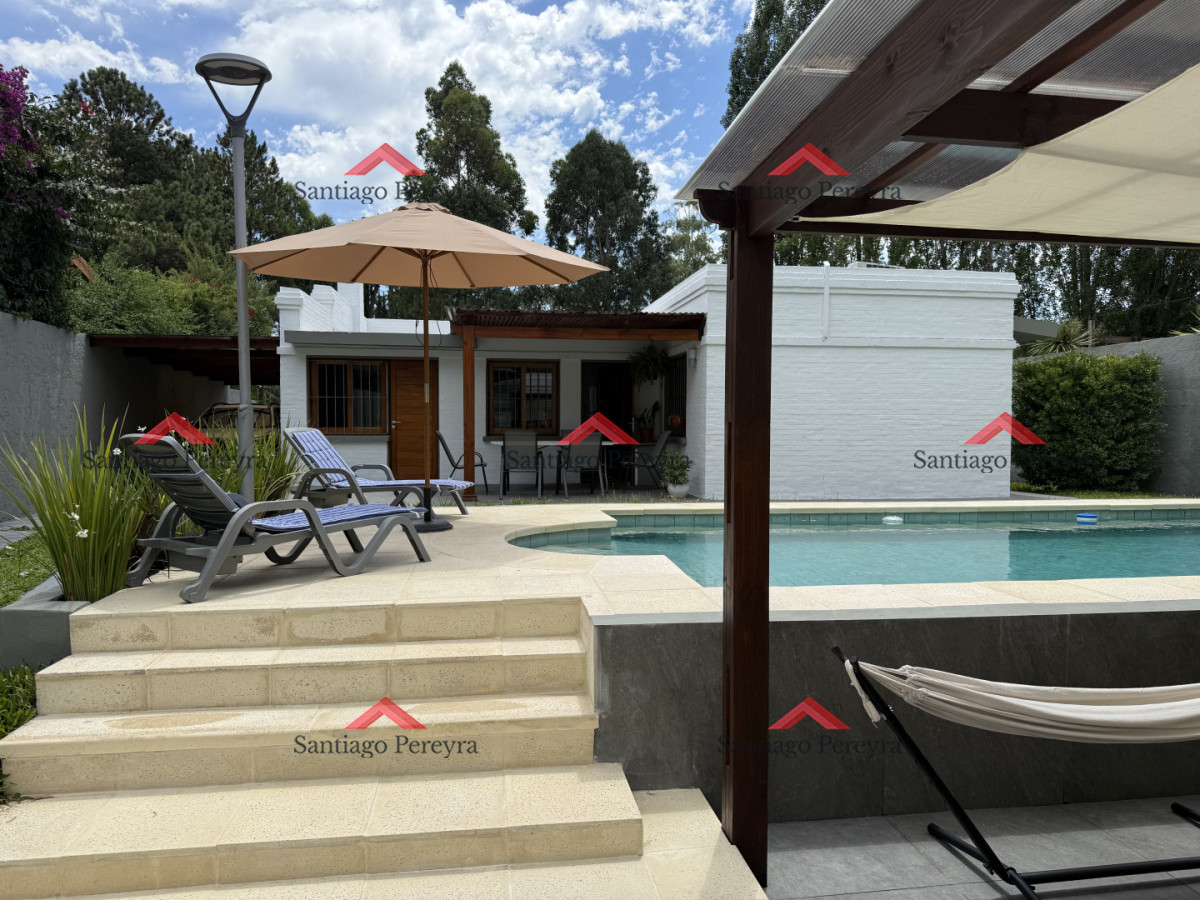 Casa ID.3883 - Hermosa casa en alquiler con piscina, Pinares