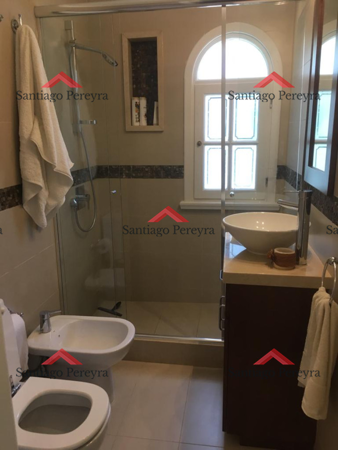 Casa ID.4222 - Muy linda casa en venta en Lugano