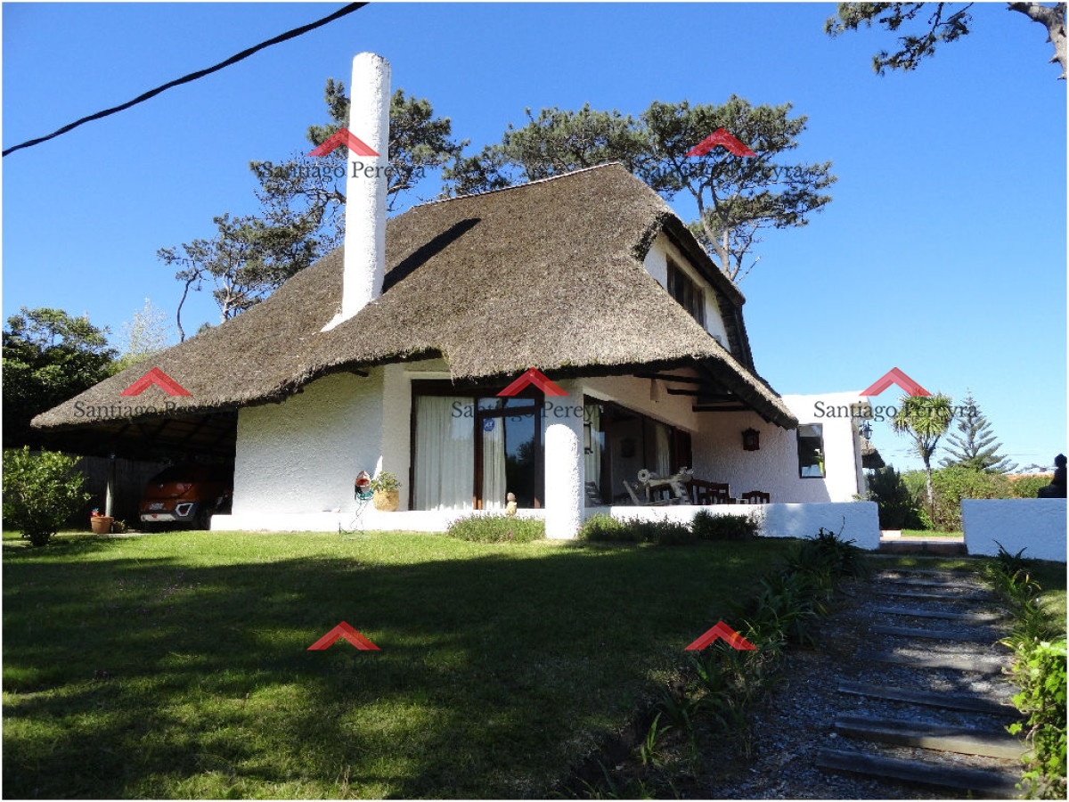 Casa ID.10760 - Casa en Pinares, 5 dormitorios *