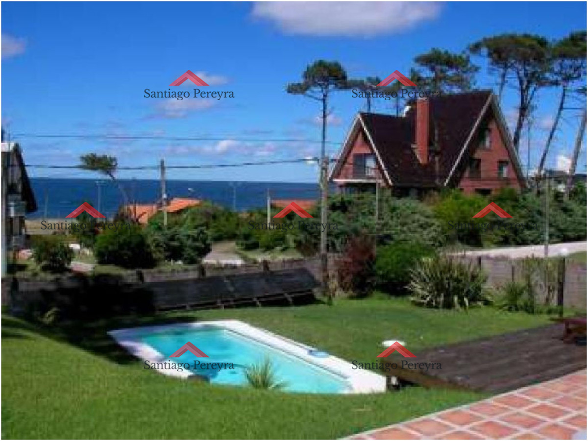 Casa ID.10760 - Casa en Pinares, 5 dormitorios *