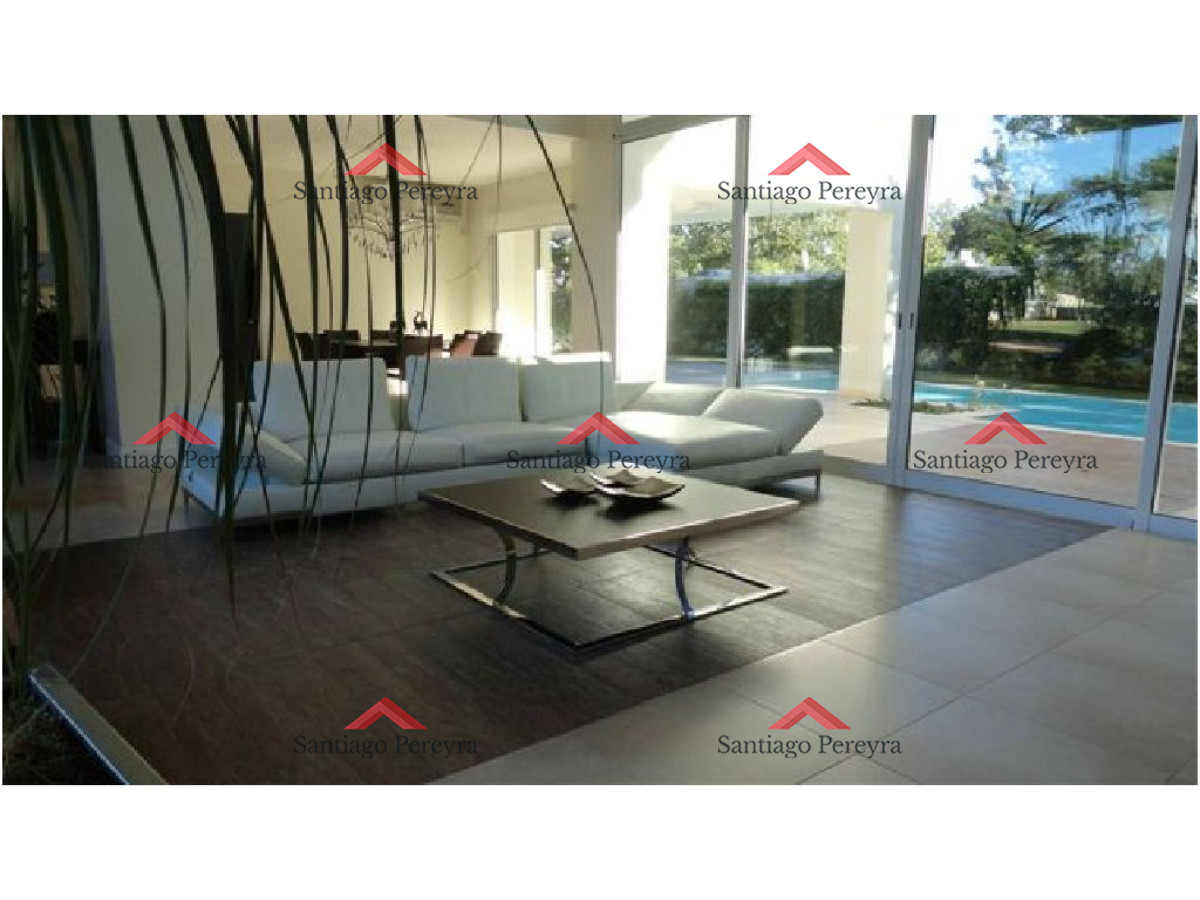 Casa ID.10777 - Casa en Mansa, 4 dormitorios *