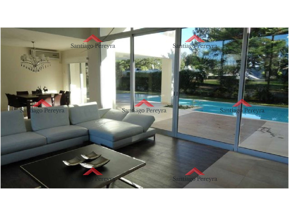 Casa ID.10777 - Casa en Mansa, 4 dormitorios *