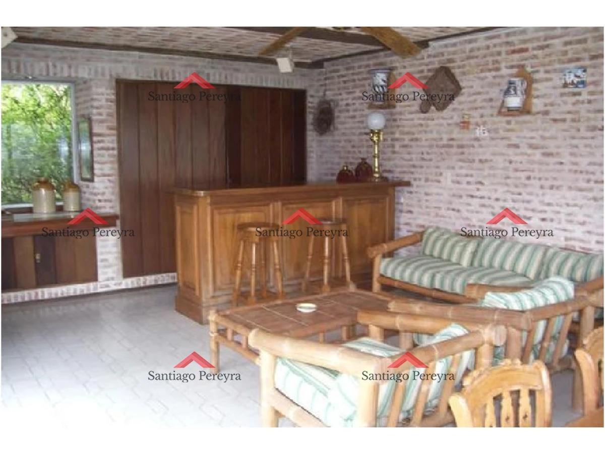 Casa ID.10795 - Casa en Mansa, 4 dormitorios y dependencia, piscina, barbacoa. Alquiler de temporada