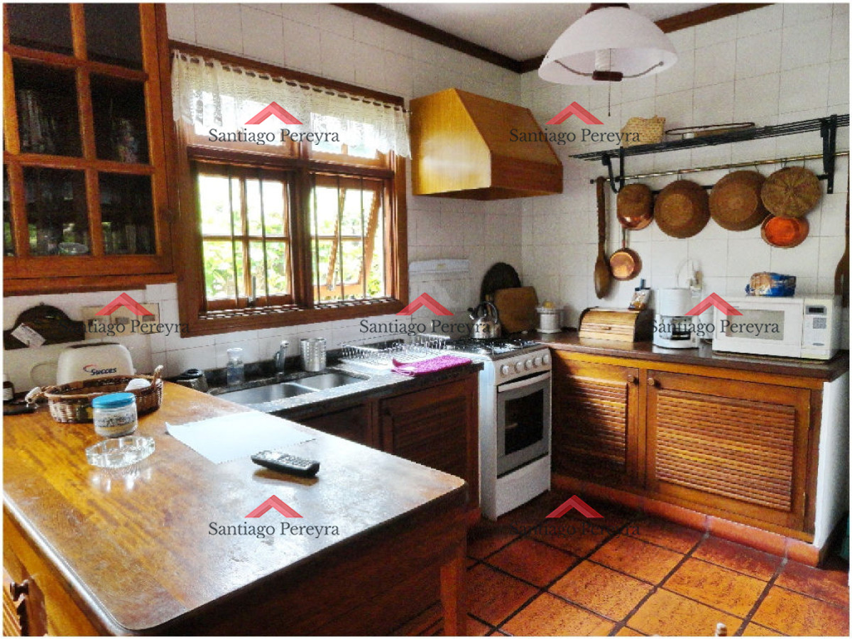 Casa ID.10796 - Casa en Mansa, 4 dormitorios *