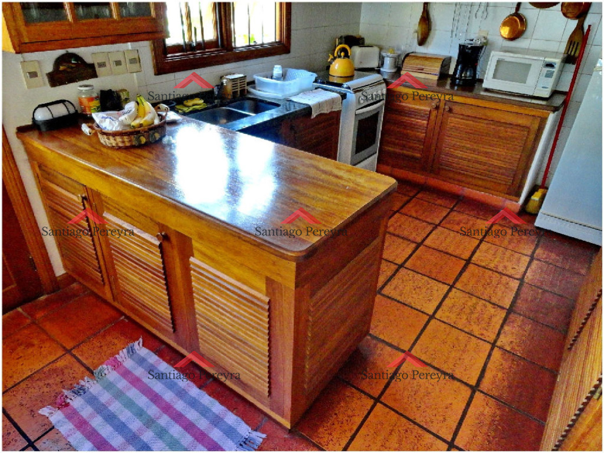 Casa ID.10796 - Casa en Mansa, 4 dormitorios *