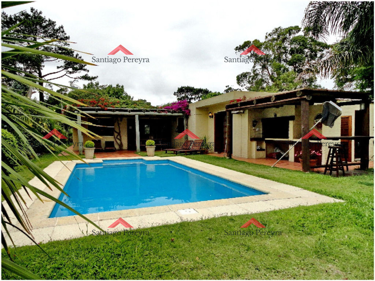 Casa ID.10796 - Casa en Mansa, 4 dormitorios *
