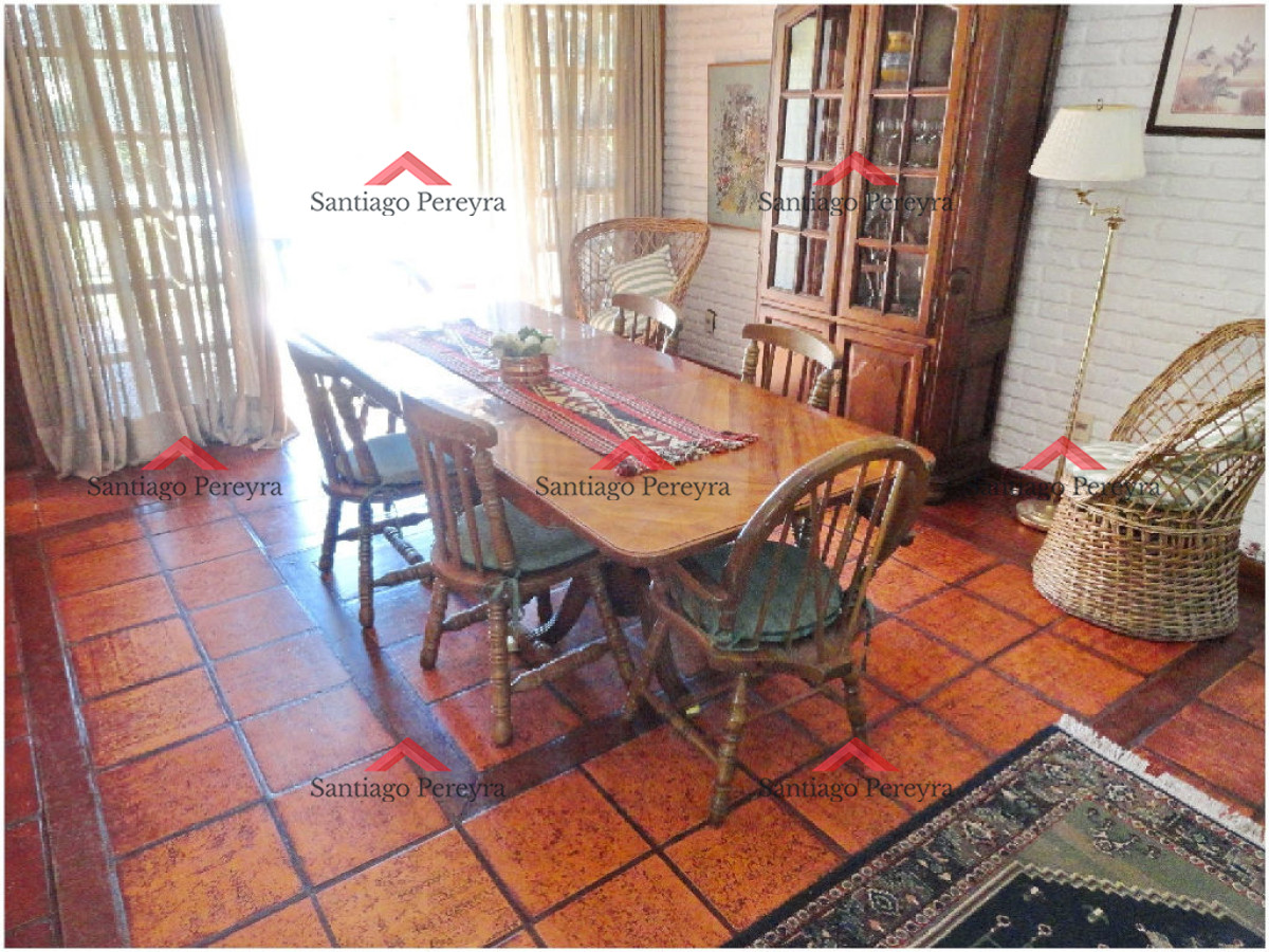 Casa ID.10796 - Casa en Mansa, 4 dormitorios *