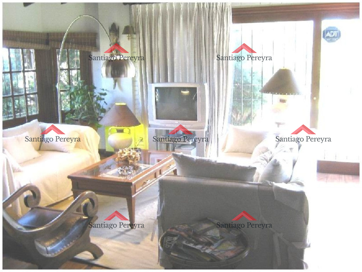 Casa ID.10801 - Casa en Mansa, 4 dormitorios *