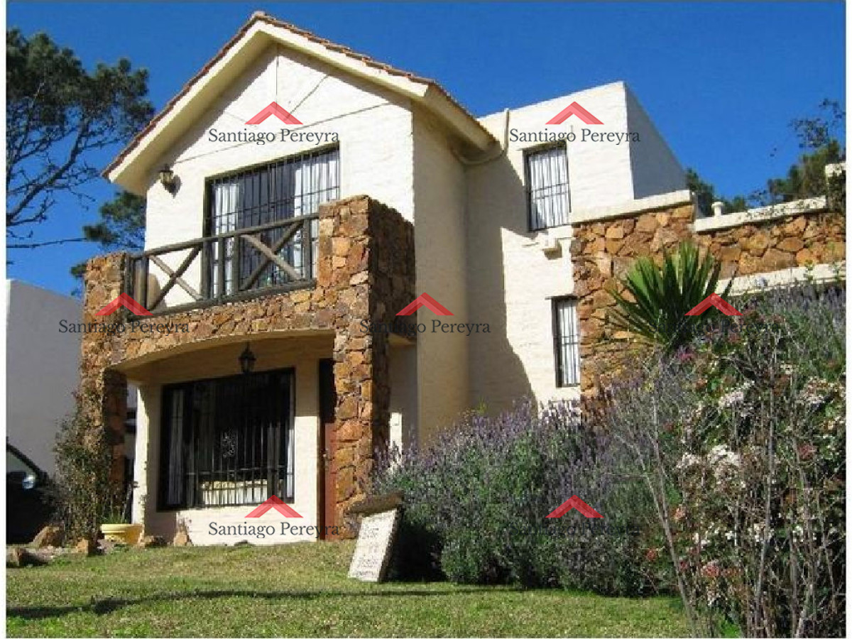 Casa ID.10847 - Casa en Montoya, 3 dormitorios, parrillero y jardin