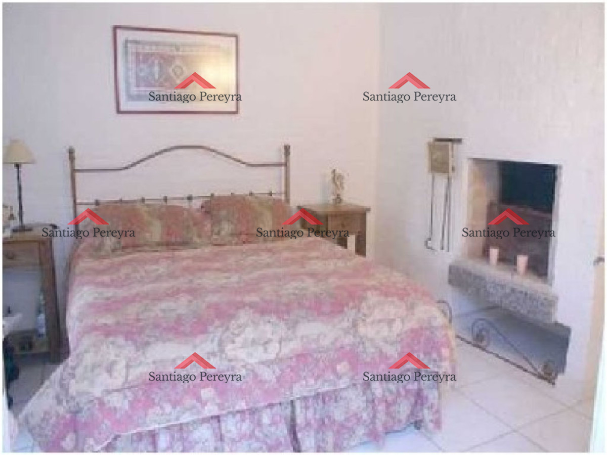 Casa ID.10673 - Casa en venta. Ambientes amplios, a metros del mar. Punta del Este.