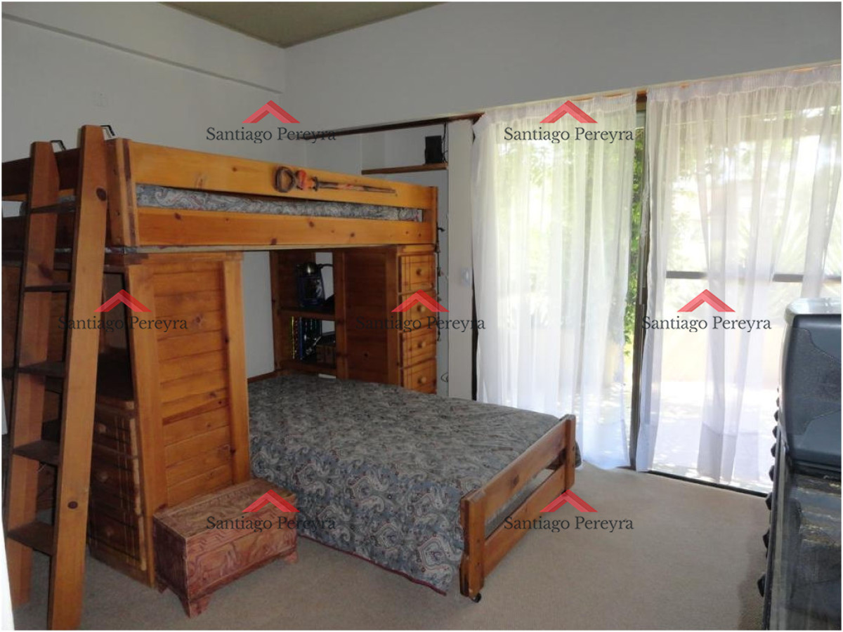 Casa ID.10649 - Gran casa de 5 dormitorios en alquiler en brava, Punta del Este.