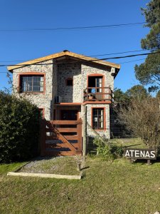 Casa de piedra en hermosa zona para vivir todo el año