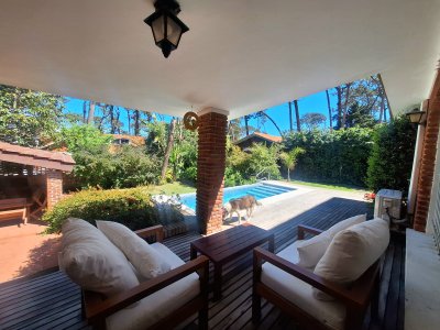 Alquiler de casa en playa mansa