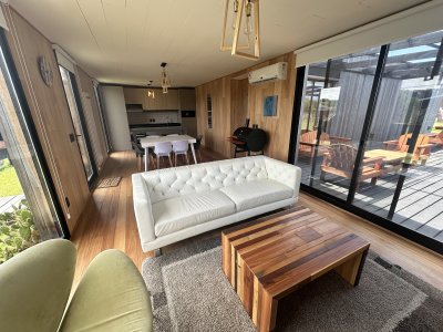Moderna casa en la juanita 3 dormitorios