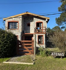 Casa de piedra en hermosa zona para vivir todo el año