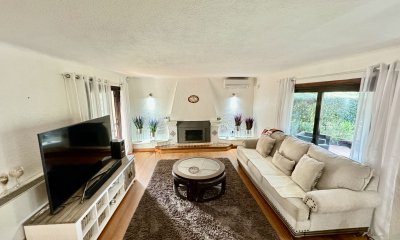 Excelente casa de 4 dormitorios con piscina en venta