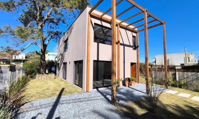 Casa a Estrenar en La Barra.