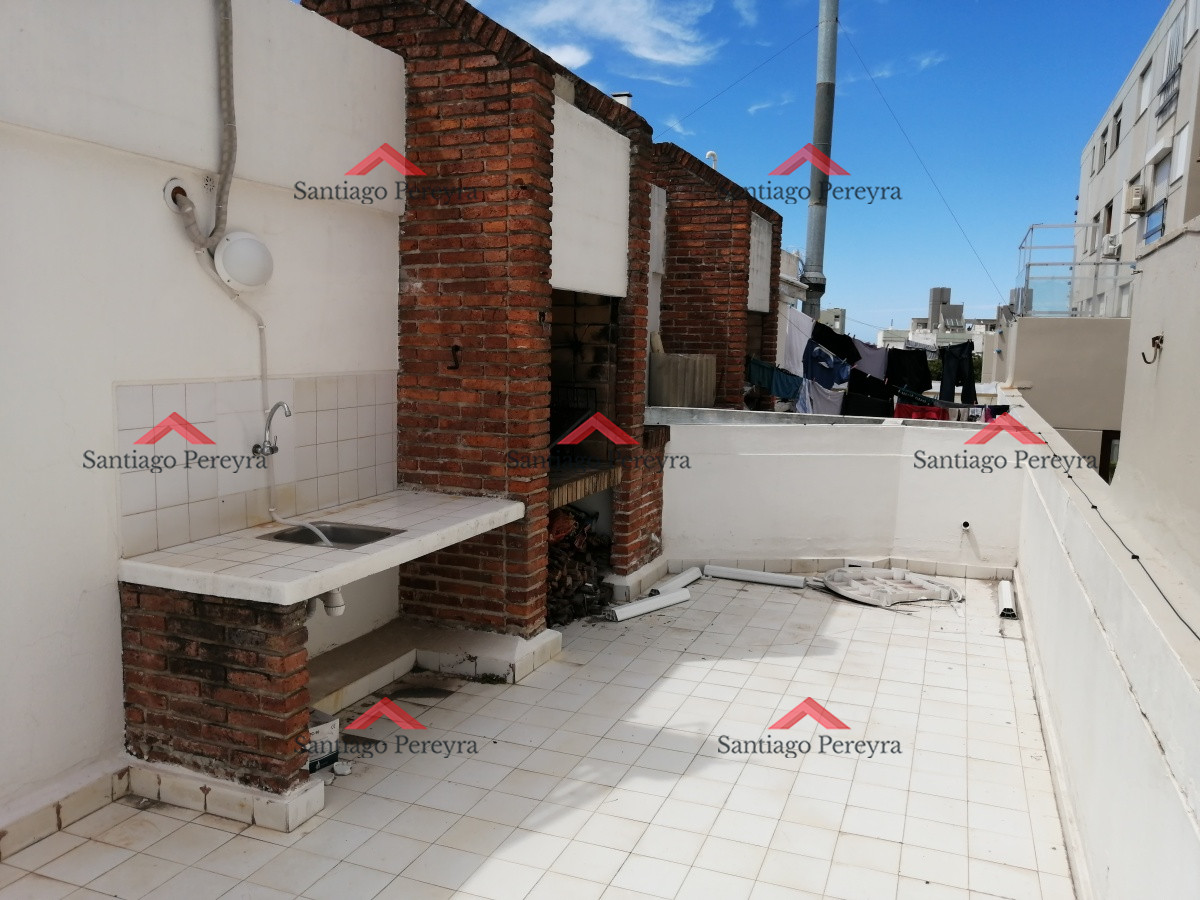 Local Comercial ID.5845 - Local con vivienda en calle 24