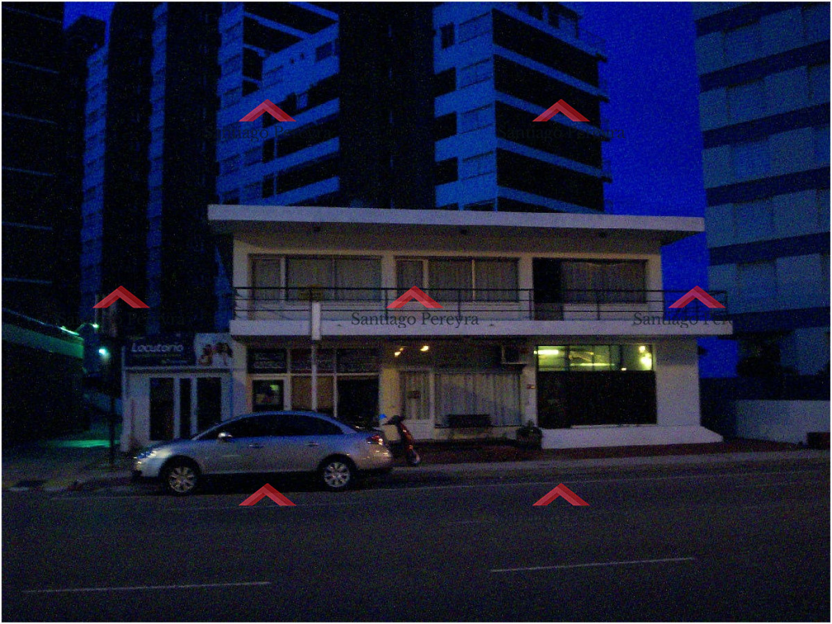 Local Comercial ID.4792 - Local en Punta del Este, Brava