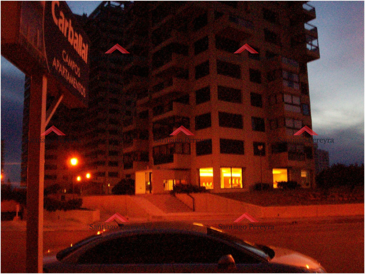 Local Comercial ID.4792 - Local en Punta del Este, Brava