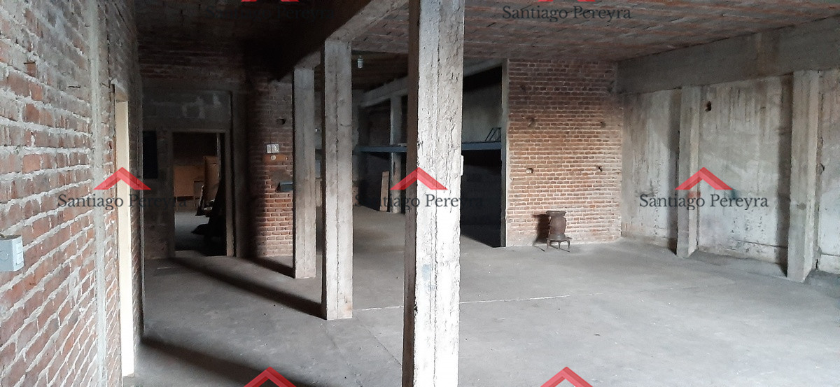 Depósito céntrico - GoPunta - Portal Inmobiliario de Punta del Este - Maldonado