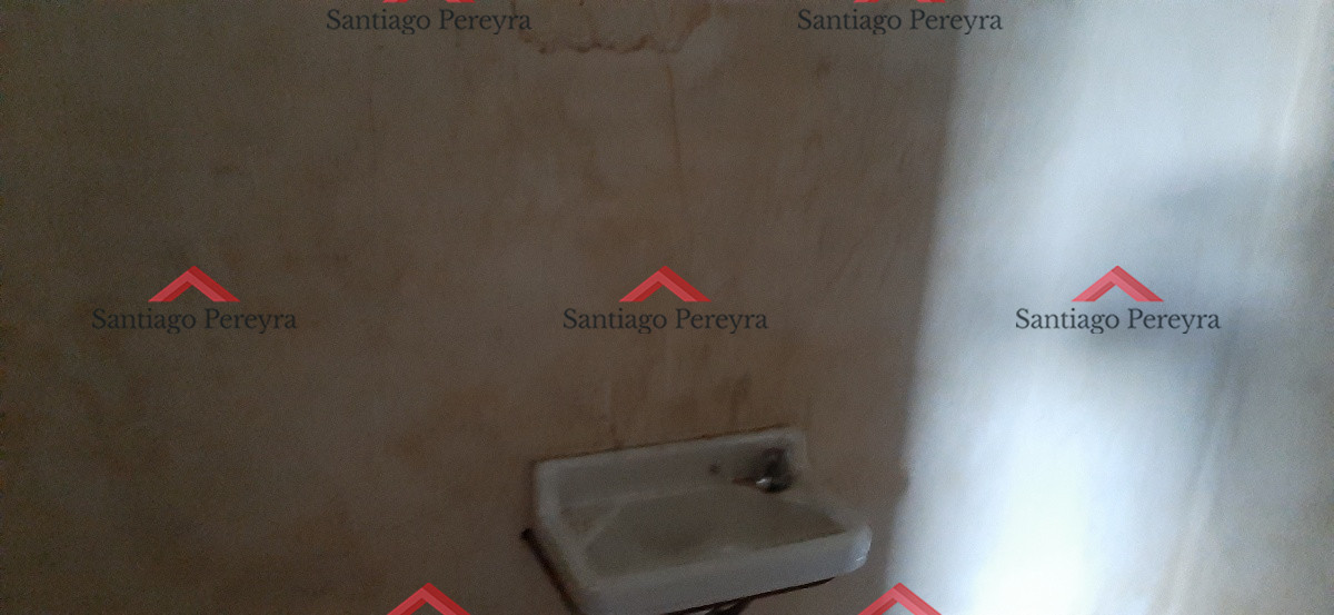 Depósito céntrico - GoPunta - Portal Inmobiliario de Punta del Este - Maldonado