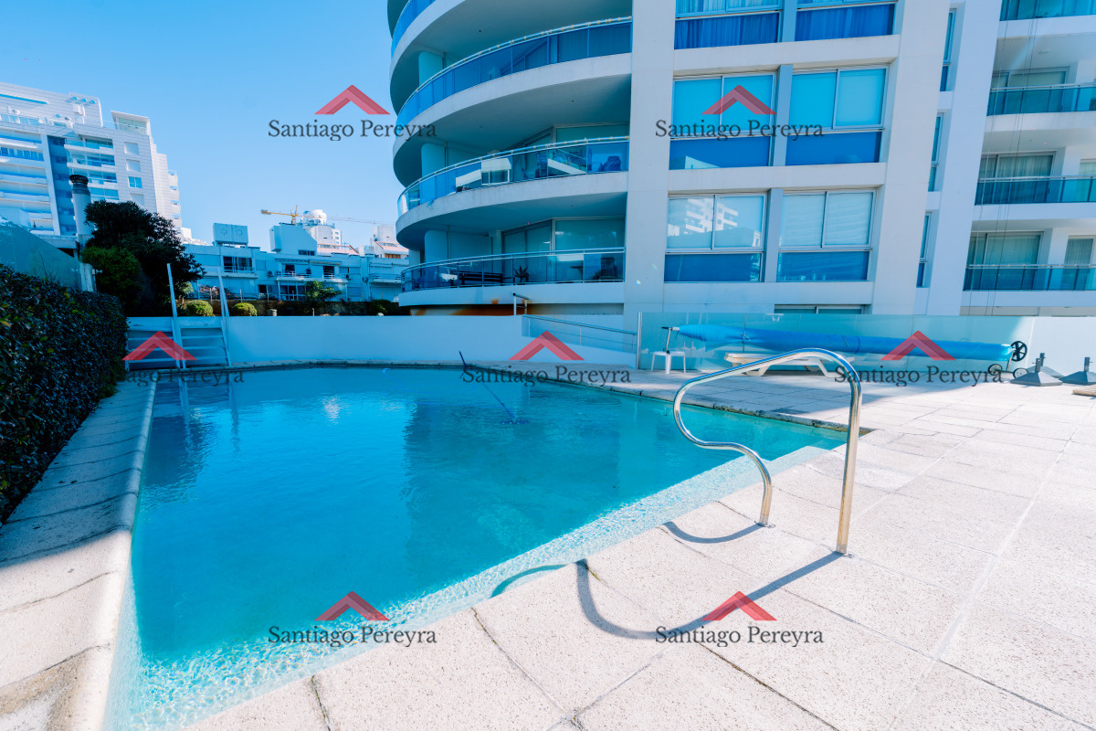 Apartamento ID.2414 - Cómodo y amplio apartamento en Playa Brava