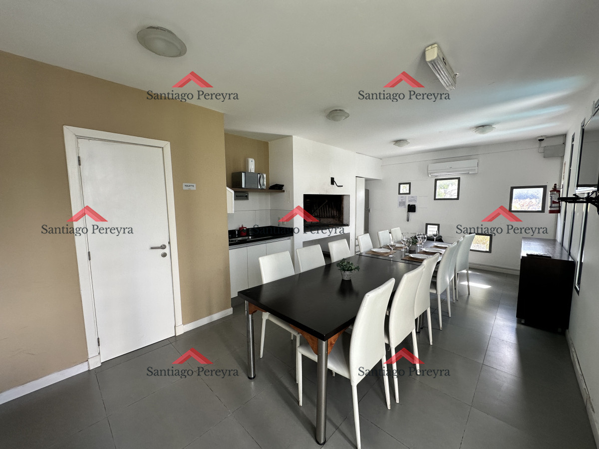 Apartamento ID.16659 - Hermoso apartamento en venta de 1 dormitorio y medio a pasos del mar!!!