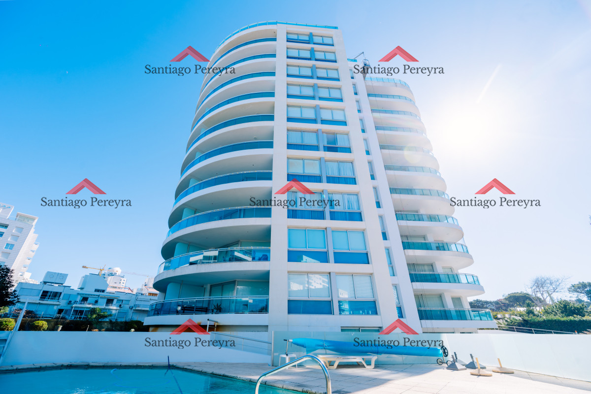 Apartamento ID.2414 - Cómodo y amplio apartamento en Playa Brava