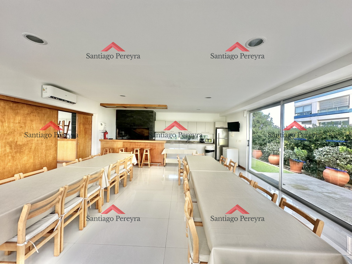 Apartamento ID.2946 - Amplia planta a pasos del mar en Playa Brava