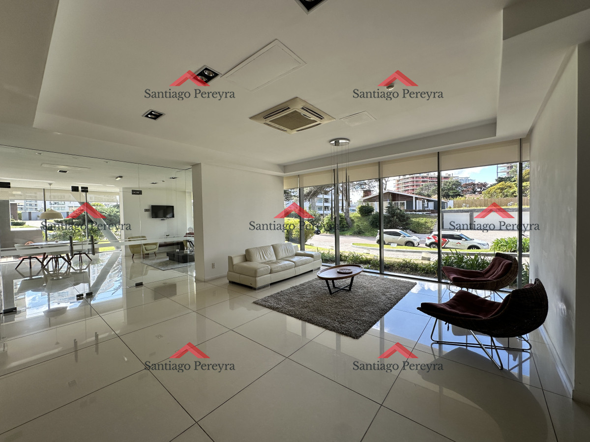 Apartamento ID.16659 - Hermoso apartamento en venta de 1 dormitorio y medio a pasos del mar!!!