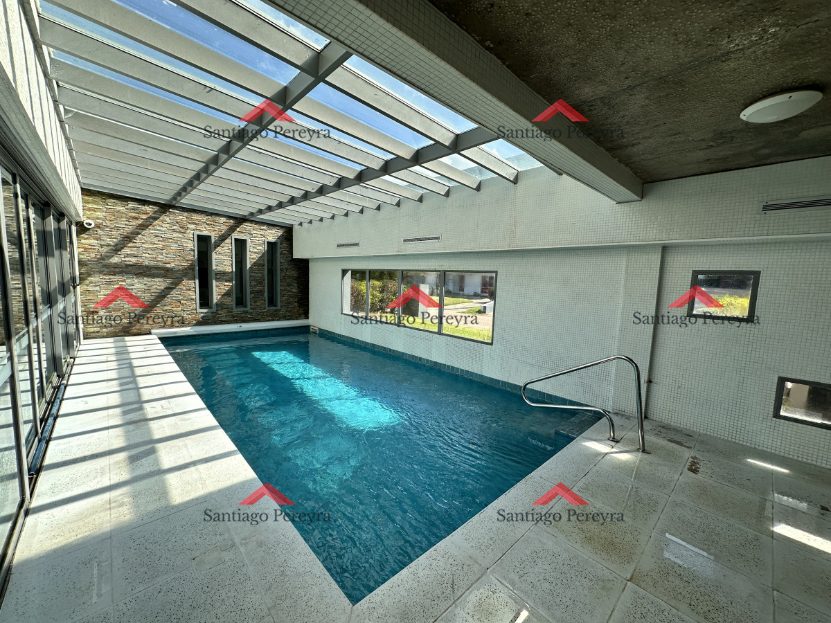 Apartamento ID.16659 - Hermoso apartamento en venta de 1 dormitorio y medio a pasos del mar!!!