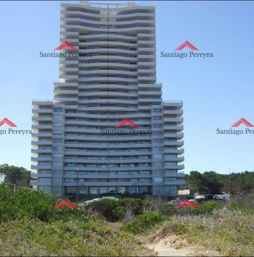 Apartamento ID.2211 - Torre de primer nivel frenta al mar