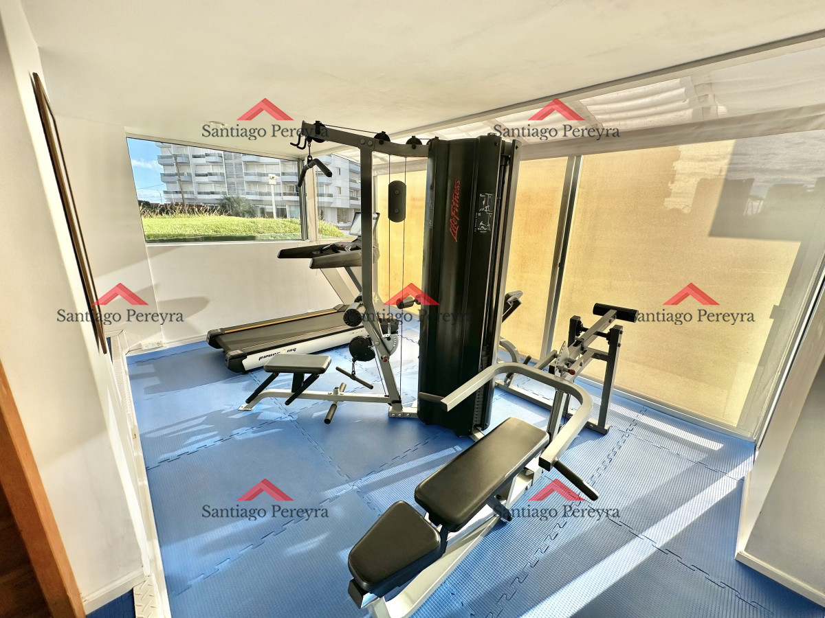 Apartamento ID.2946 - Amplia planta a pasos del mar en Playa Brava