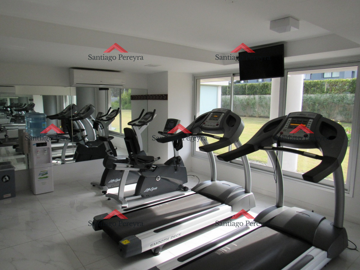 Apartamento ID.10397 - Excelente oportunidad en venta... piso alto .. Roosevelt, Punta del Este