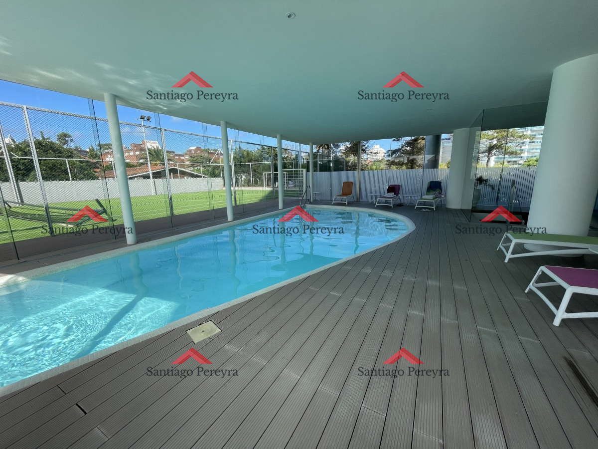 Apartamento ID.16377 - Dos dormitorios en venta con vista a playa mansa