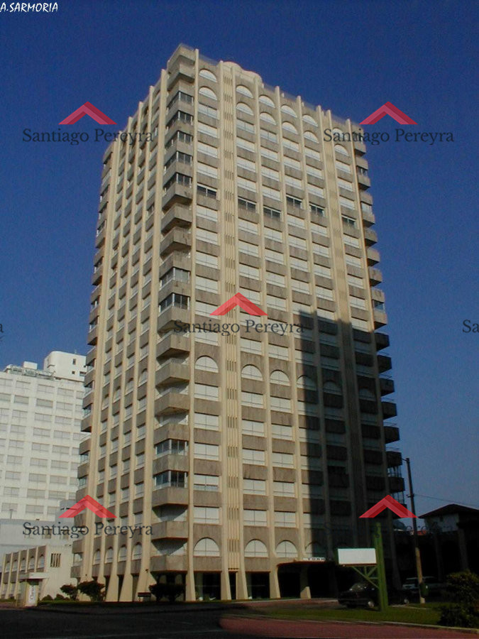 Apartamento ID.2417 - Amplio apartamento con vista al mar 