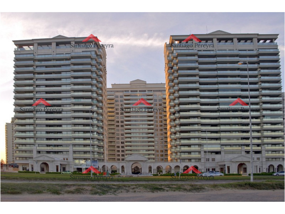 Apartamento ID.4973 - complejo de  gran categoría en playa brava