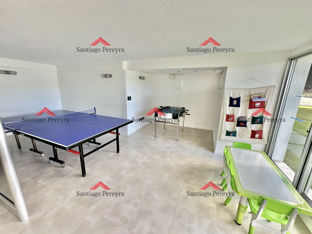 Apartamento ID.2946 - Amplia planta a pasos del mar en Playa Brava