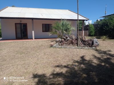 Venta casa 2 dormitorios. Las Grutas, Punta ballena. 