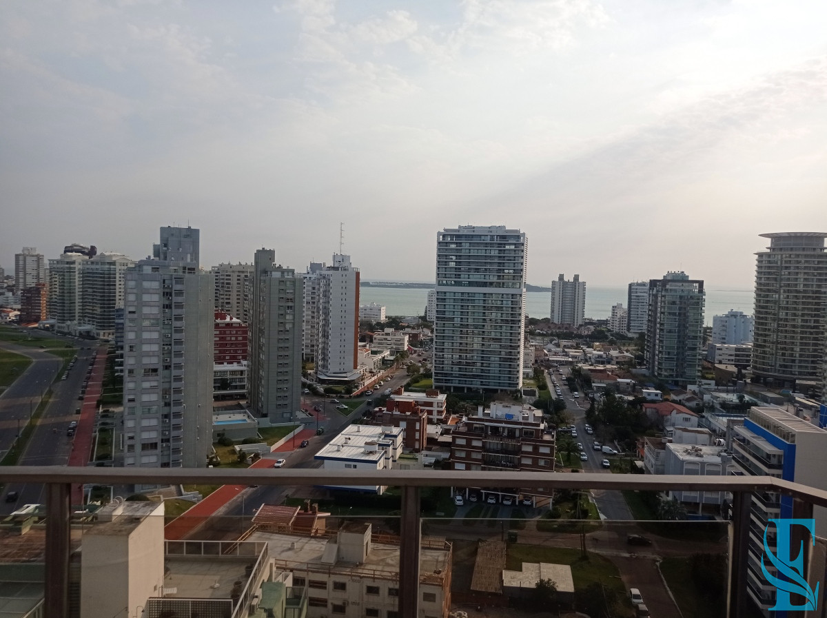 Apartamento ID.850 - PentHouse 4 Dormitorios Playa Brava Punta del Este  