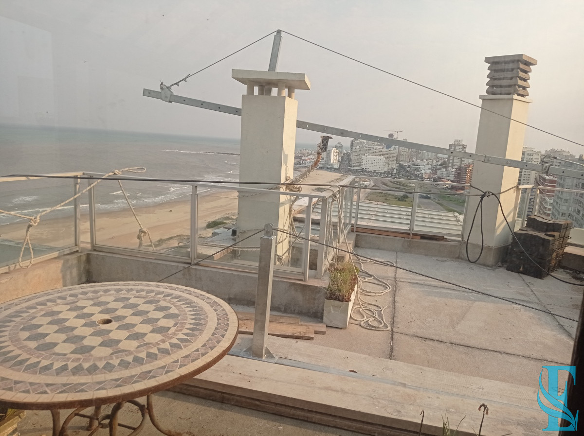 Apartamento ID.850 - PentHouse 4 Dormitorios Playa Brava Punta del Este  