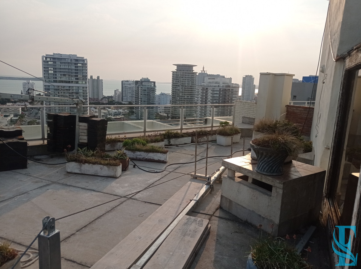 Apartamento ID.850 - PentHouse 4 Dormitorios Playa Brava Punta del Este  