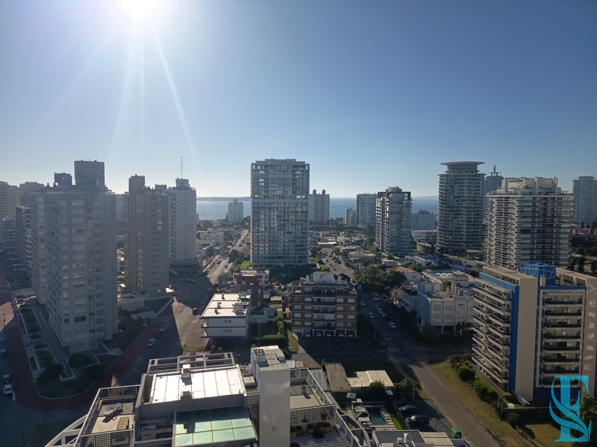 Apartamento ID.850 - PentHouse 4 Dormitorios Playa Brava Punta del Este  