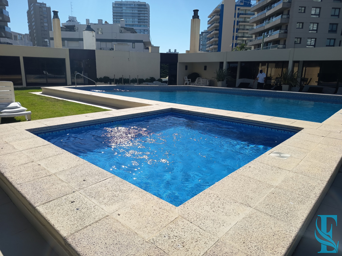 Apartamento ID.850 - PentHouse 4 Dormitorios Playa Brava Punta del Este  