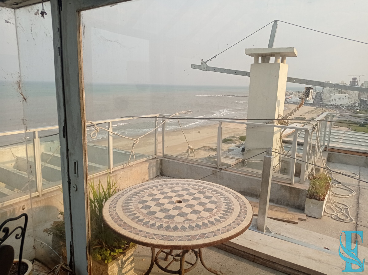 Apartamento ID.850 - PentHouse 4 Dormitorios Playa Brava Punta del Este  